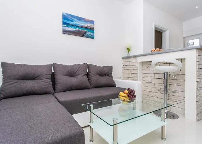 With Parking Space Baska, Krk - 18808 Appartement Baška