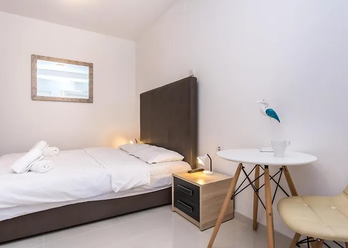 Appartement With Parking Space Baska, Krk - 18808 *