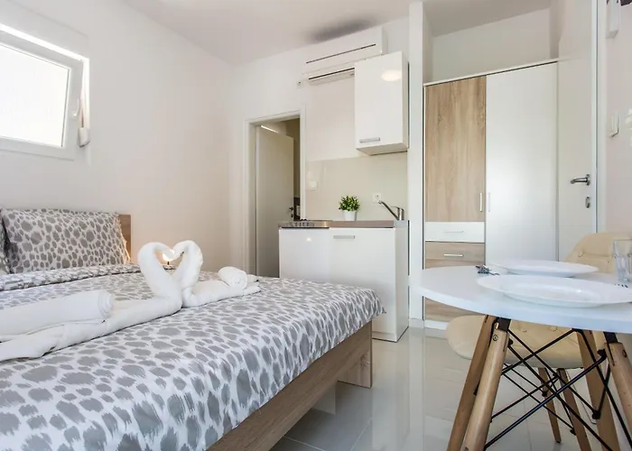 Appartement With Parking Space Baska, Krk - 18808 *