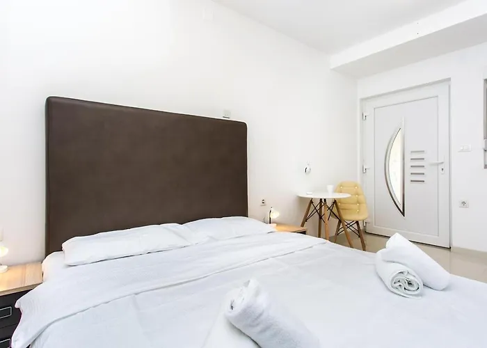 With Parking Space Baska, Krk - 18808 Appartement Baška