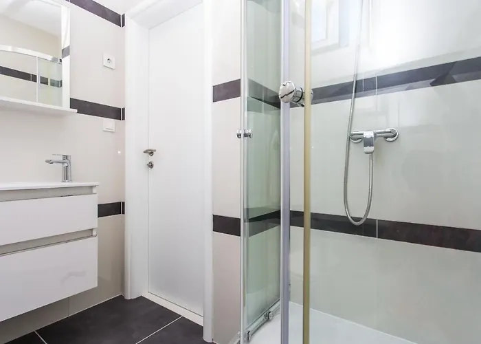 Appartement With Parking Space Baska, Krk - 18808