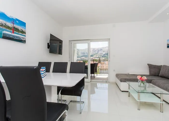 With Parking Space Baska, Krk - 18808 Appartement Baška