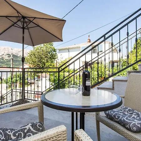Διαμέρισμα With Parking Space - Krk - 18808 Baška