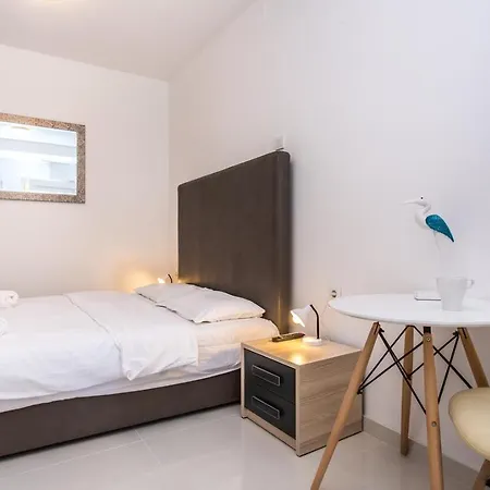 Διαμέρισμα With Parking Space - Krk - 18808 *
